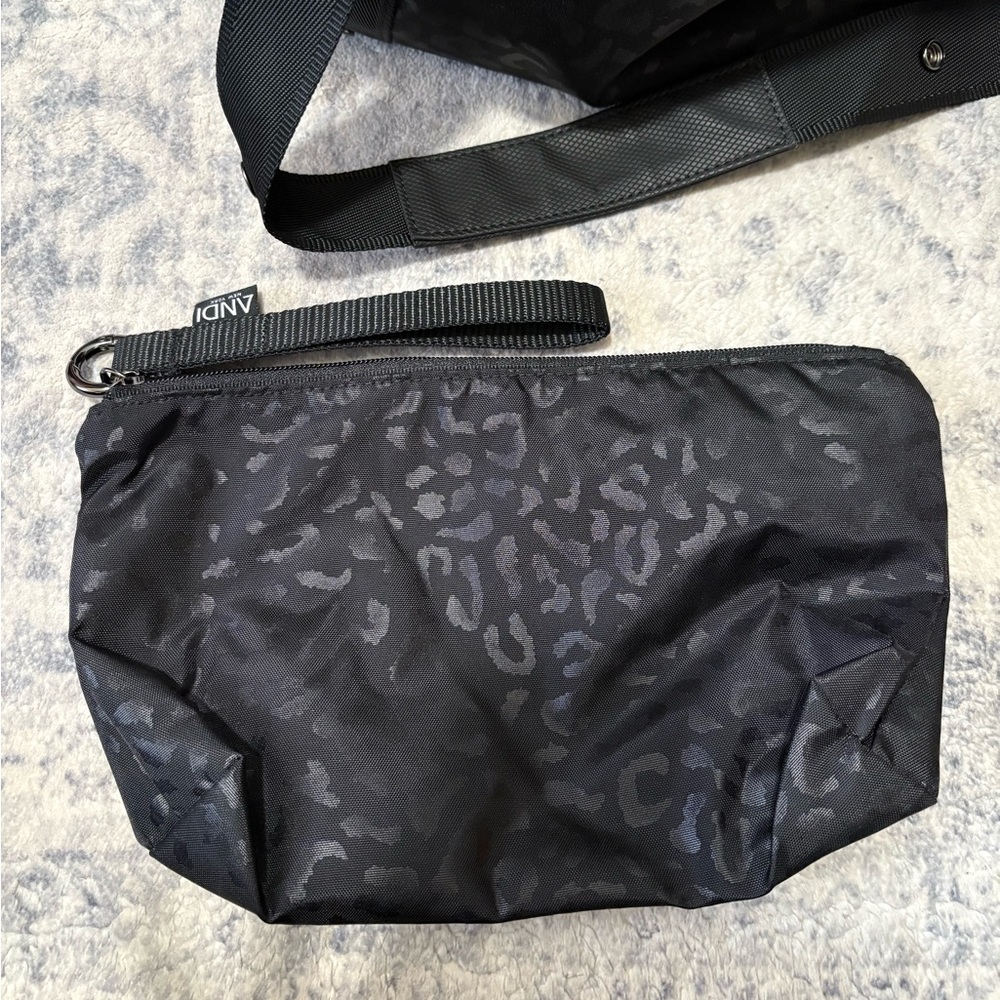 Andi Black Leopard Woman’s Tote Bag - Picture 4 of 10